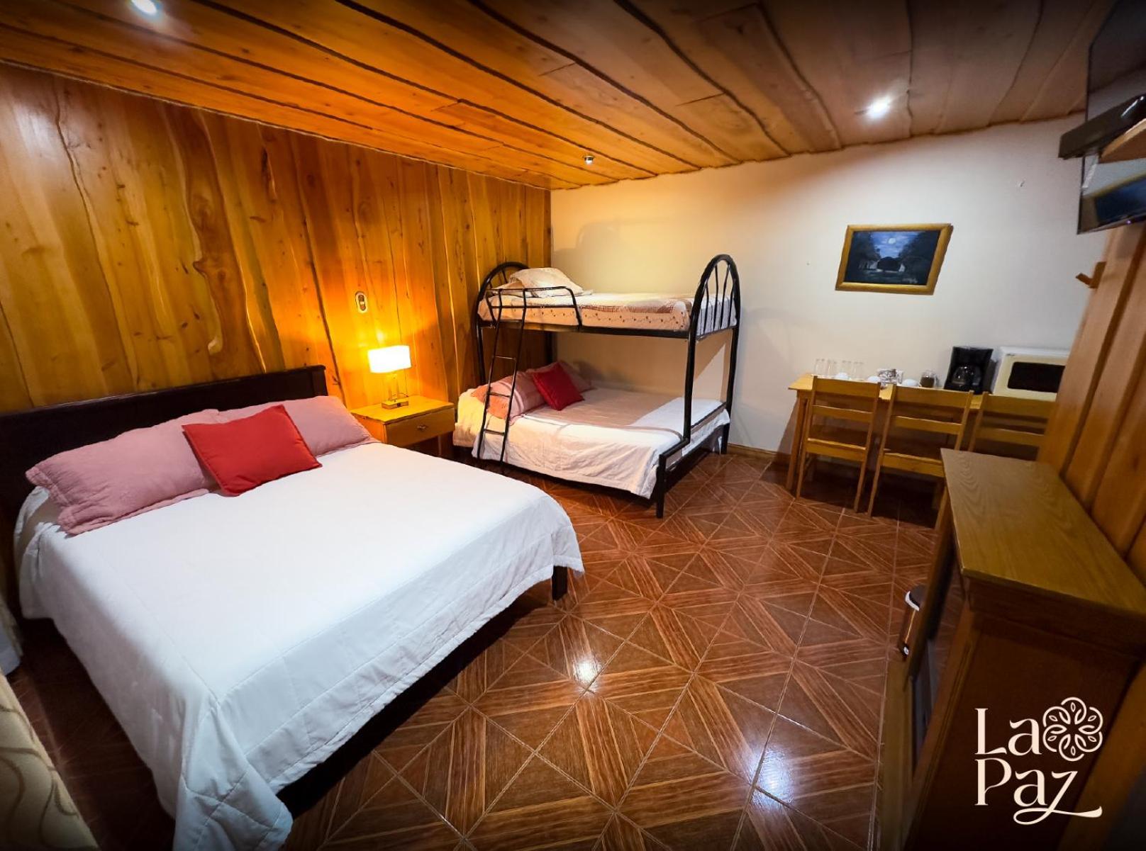Hotel La Paz Poasito Buitenkant foto