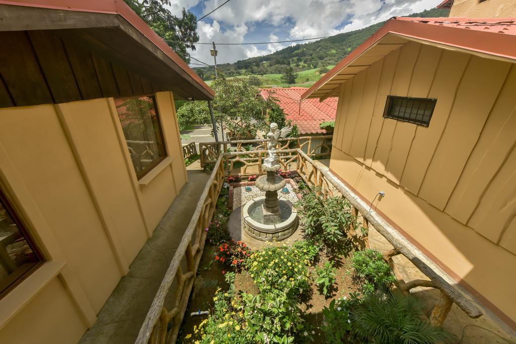 Hotel La Paz Poasito Buitenkant foto